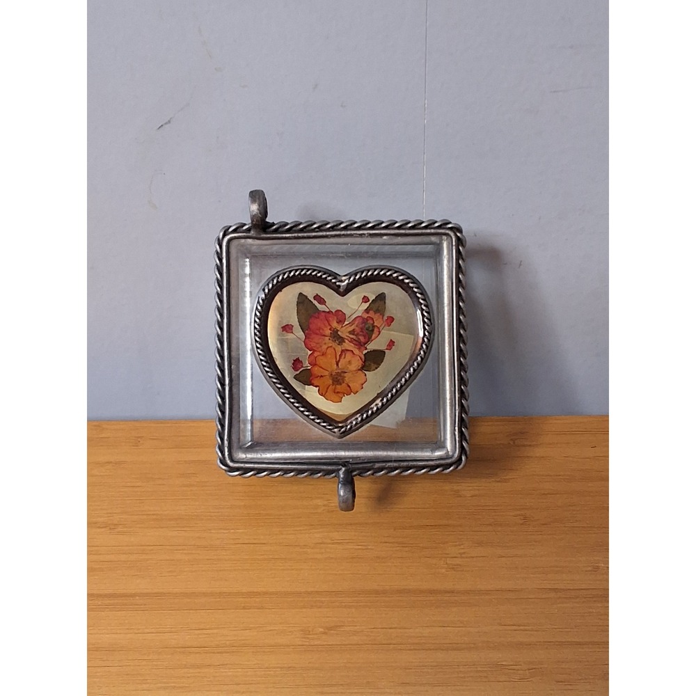 Vintage Glass Trinket Box Pressed Flower Heart Jewelry Case GVC!